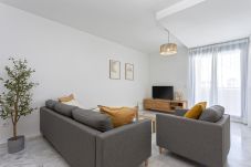 Apartment in Málaga - -MalagaSunApts-Ayala33 Bus-Train Station - Huelin Beach