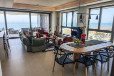 Apartment in Málaga - -MalagaSunApts-Tower Living Sea Views_Pool_Gym_ Park